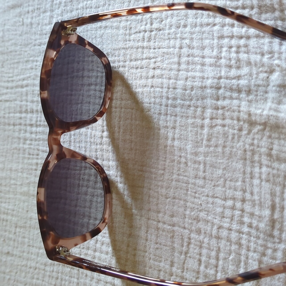 Diff Eyewear Tortoise Shell Sun Glasses - image 6